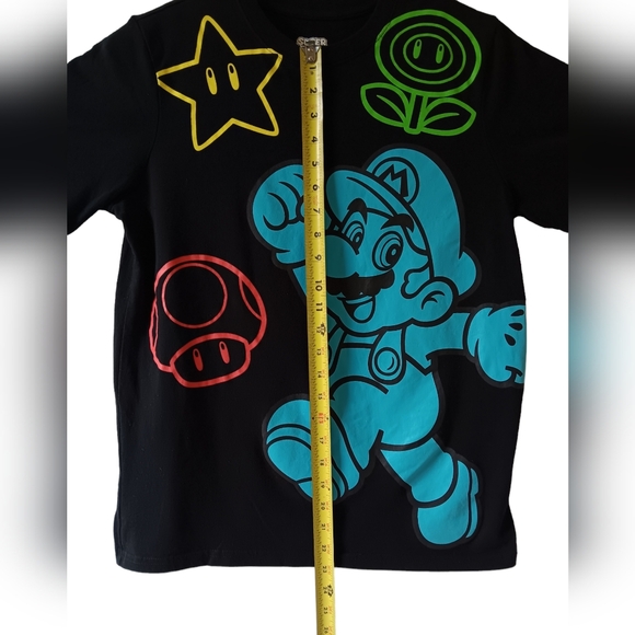 Super Mario boy's black short-sleeve graphic t-shirt size 18 - Picture 5 of 8
